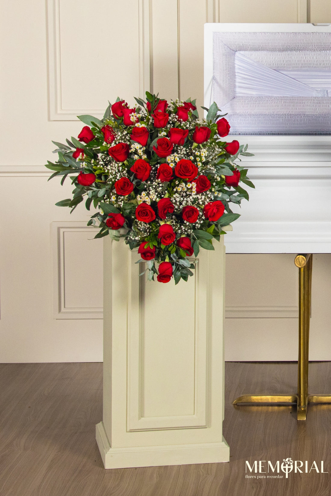 Lágrima de Piso con 36 Rosas Rojas